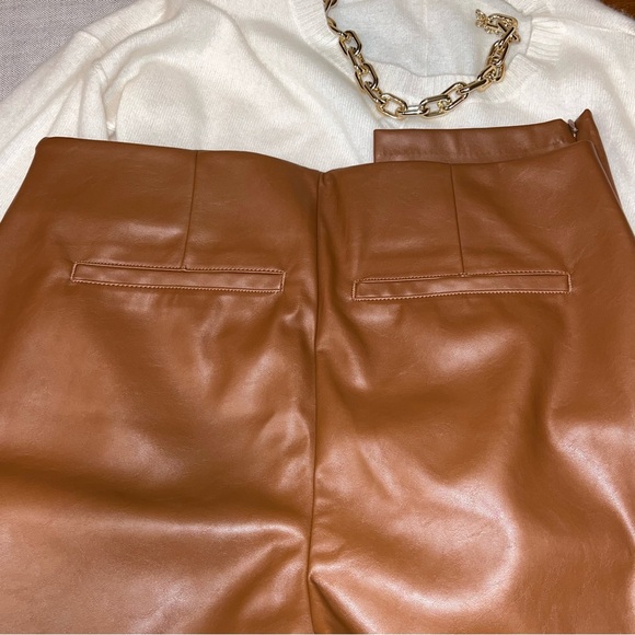 Old Navy faux leather extra high rise skinny pants - Picture 13 of 14